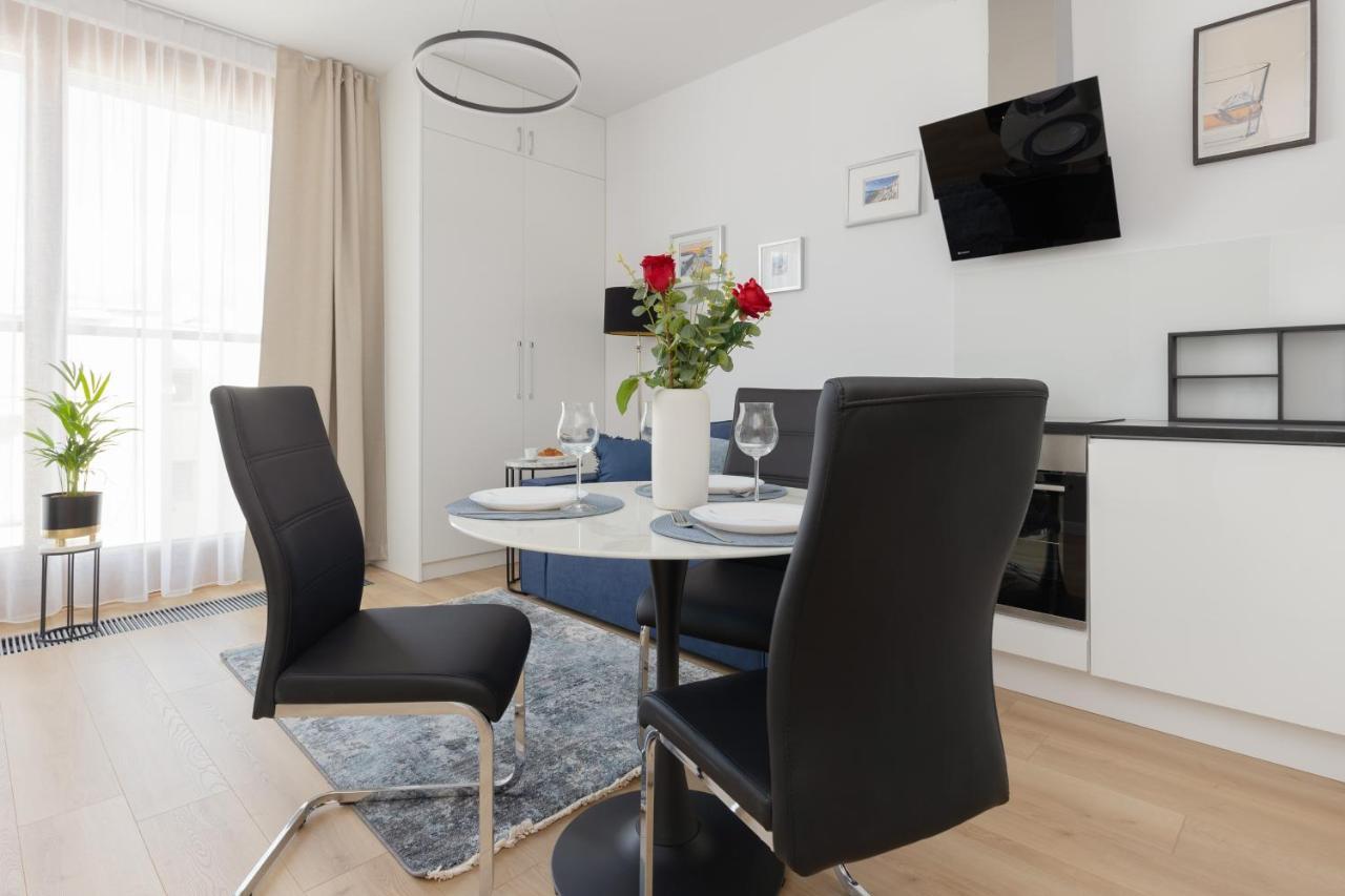 Warszawa Śródmieście Bonifraterska Apartments by Renters Varsóvia Exterior foto